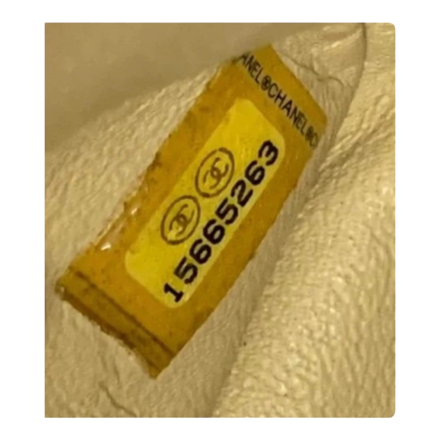 CHANEL Classic Jumbo Double Flap Bag. Beige w/Gold Hardware.