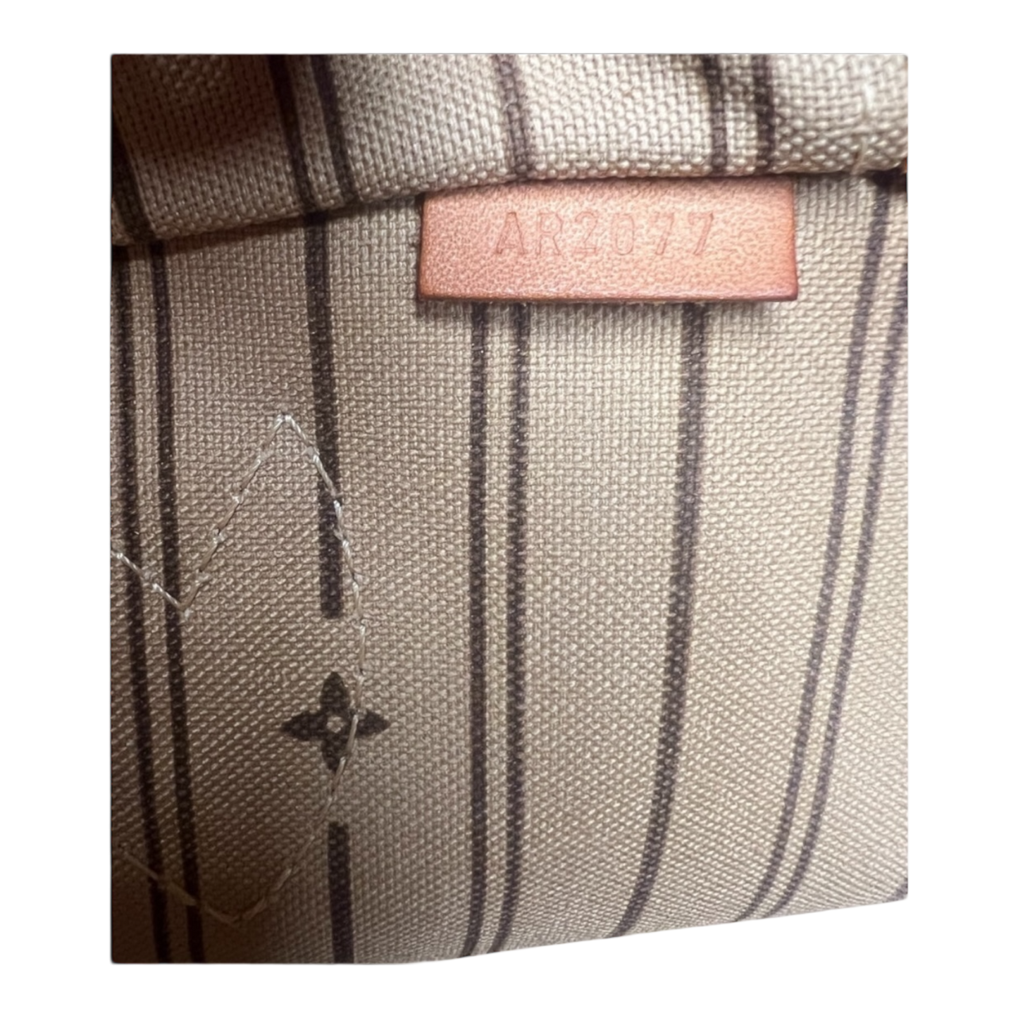 Louis Vuitton Neverfull MM Monogram