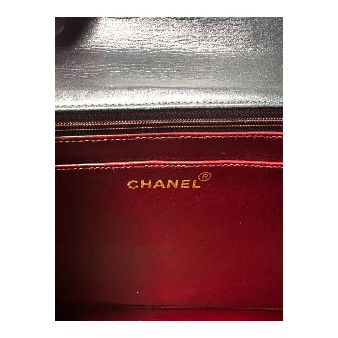 Chanel Vintage Jumbo Maxi Flap Lambskin Black with gold hardware